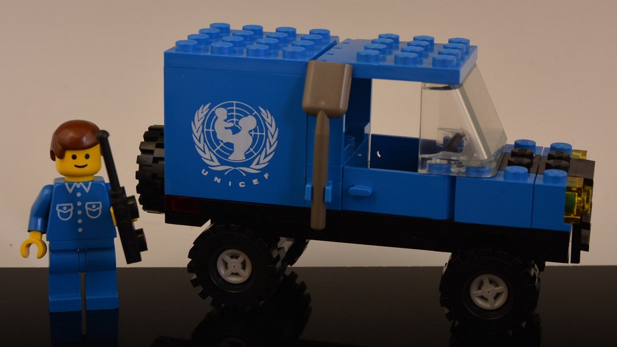 LEGO UNICEF 106